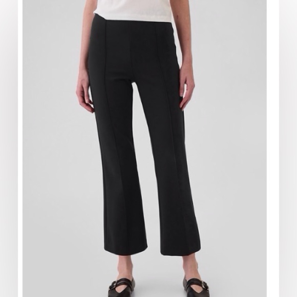 Gap High Rise Double Knit Crop Kick Black Pants Size M